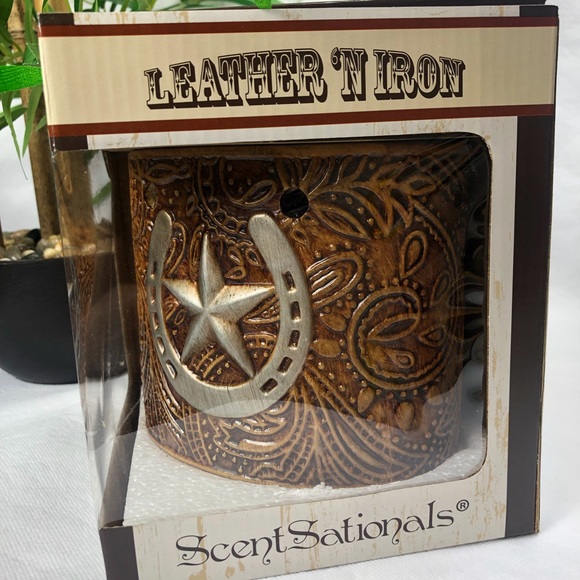 ScentSational Other - NEW ScentSational Country Western Wax Warmer